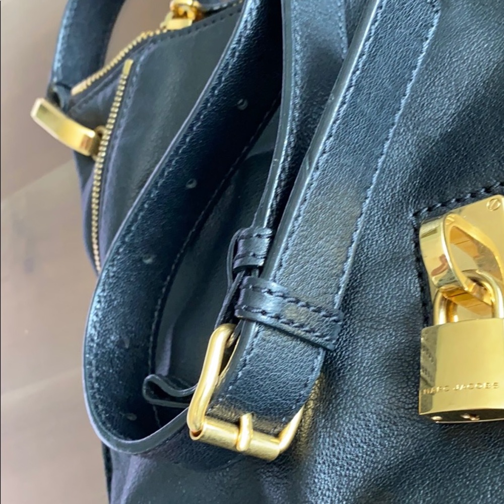 Marc Jacobs black leather crossbody w/studs - Picture 5 of 14